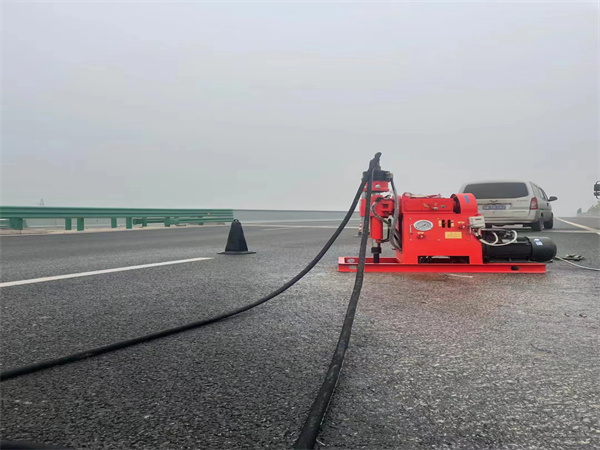 老城马路路基路面开裂下沉注浆加固灌浆